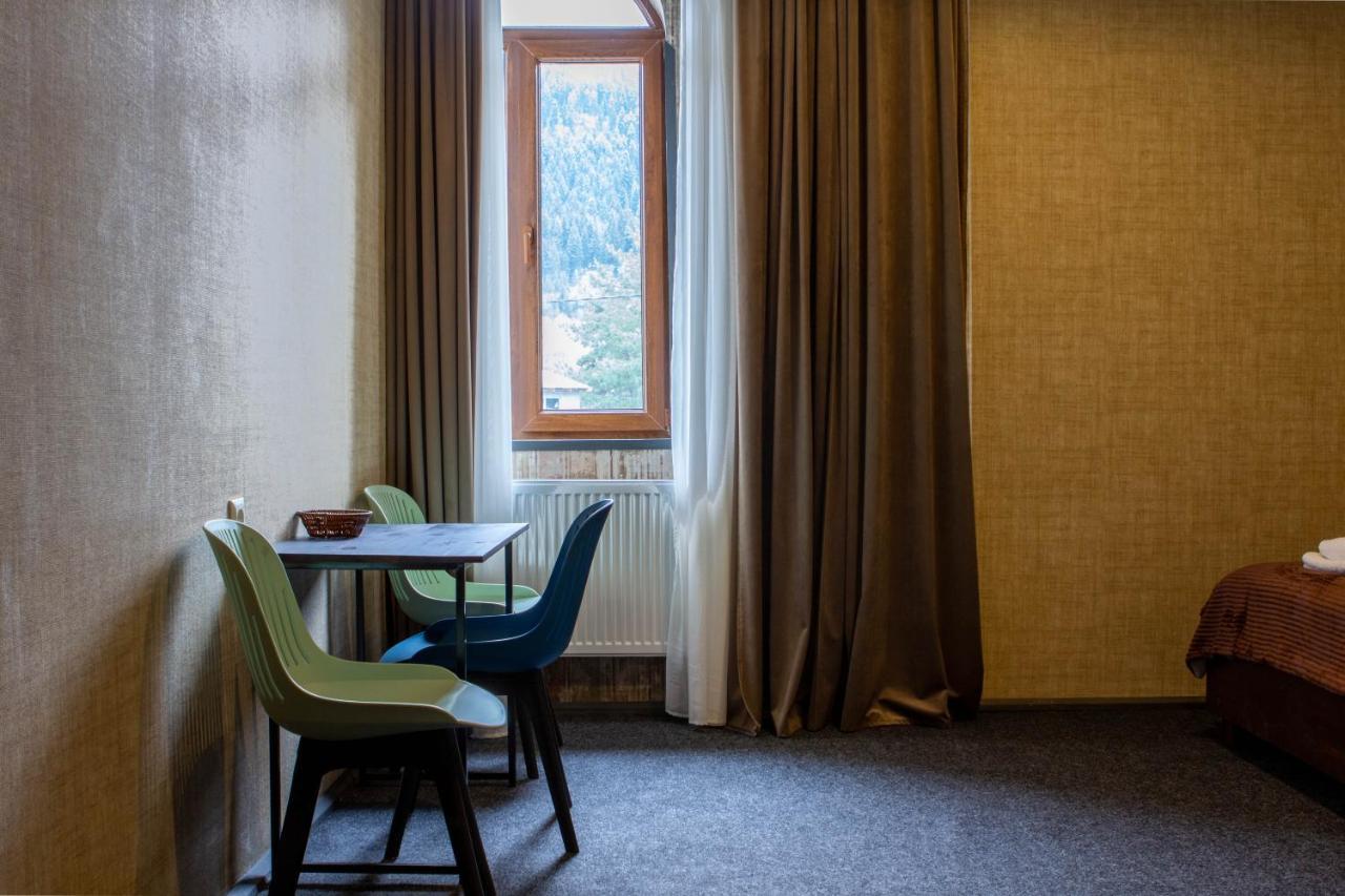 Hotel Eden Mestia Extérieur photo