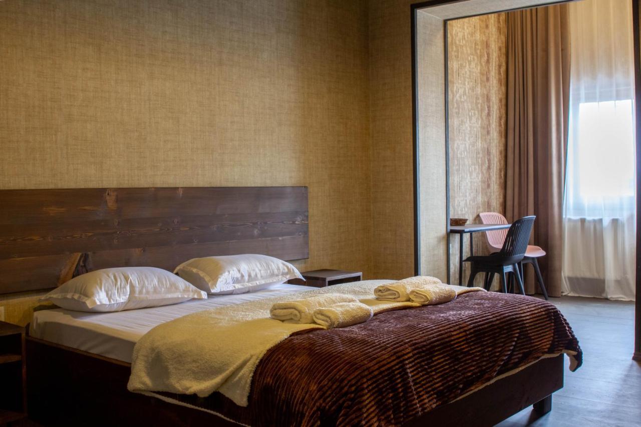 Hotel Eden Mestia Extérieur photo